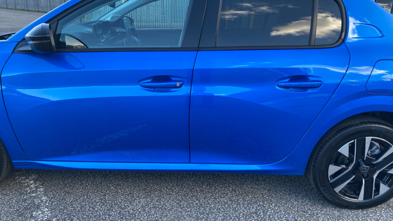 Peugeot 208 1.2 Hybrid 110 Allure 5dr e-DSC6 Petrol Hatchback